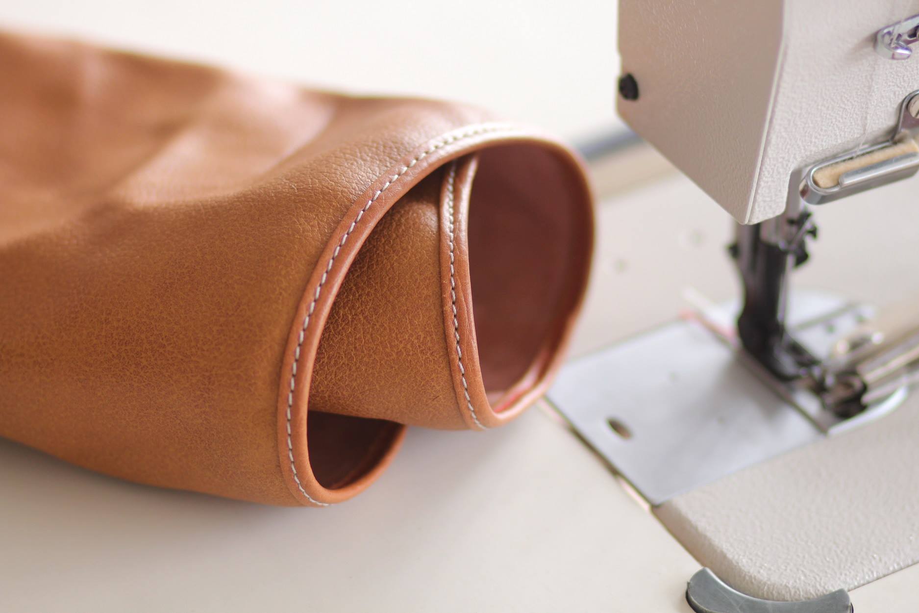 Máquinas para coser bolsos de pielo cuero	