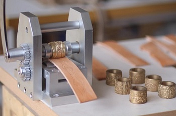 embellecedor embalaje de bordes cinta cilíndrica de tracción accesorios de Costura Máquina para hacer cinturones Control Bial WOT herramientas de mano decoración para manualidades 